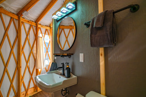 Alaska_Yurts-03-3