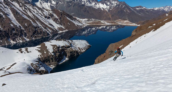 Cile_heli-ski-to-lake-chile
