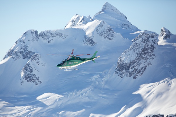 heli flying