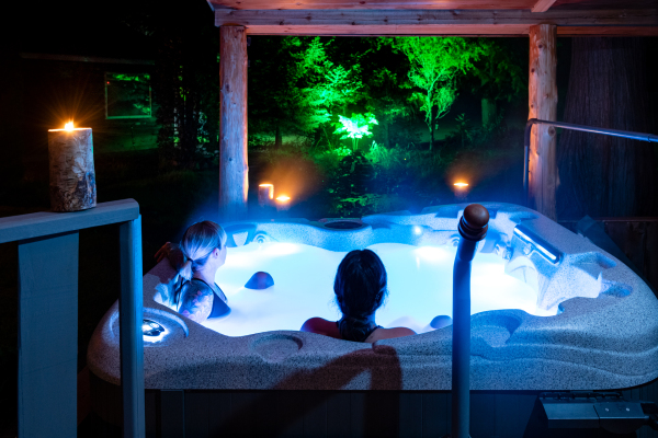 Hot_Tub_2_-_Email