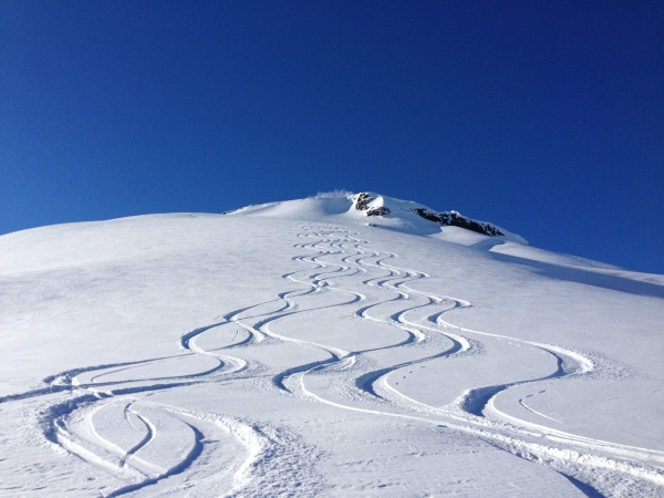 SKI