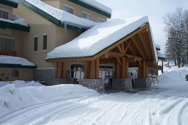 RevelstokeCoastHillcrest
